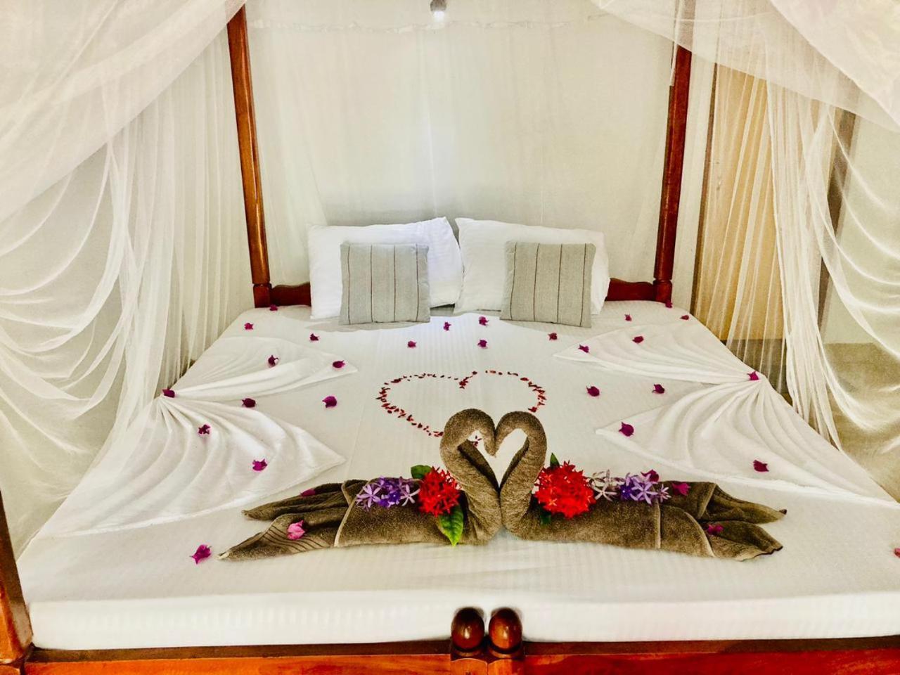 Dilena Beach Inn Тангалла Номер фото
