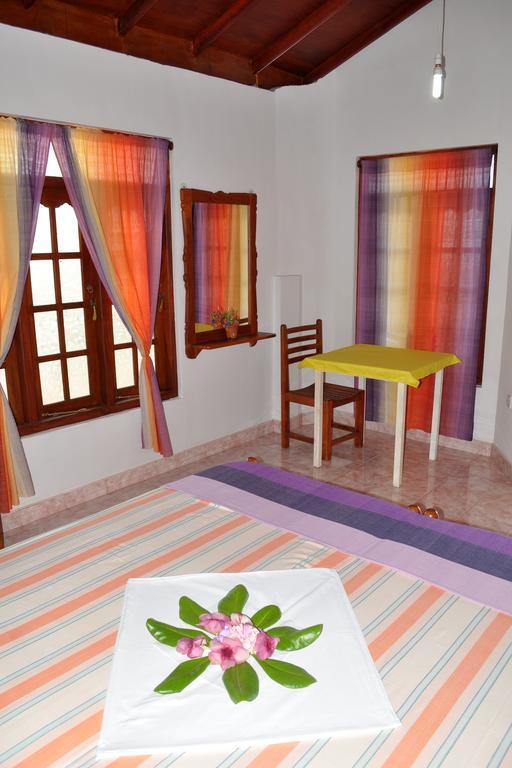 Dilena Beach Inn Тангалла Номер фото