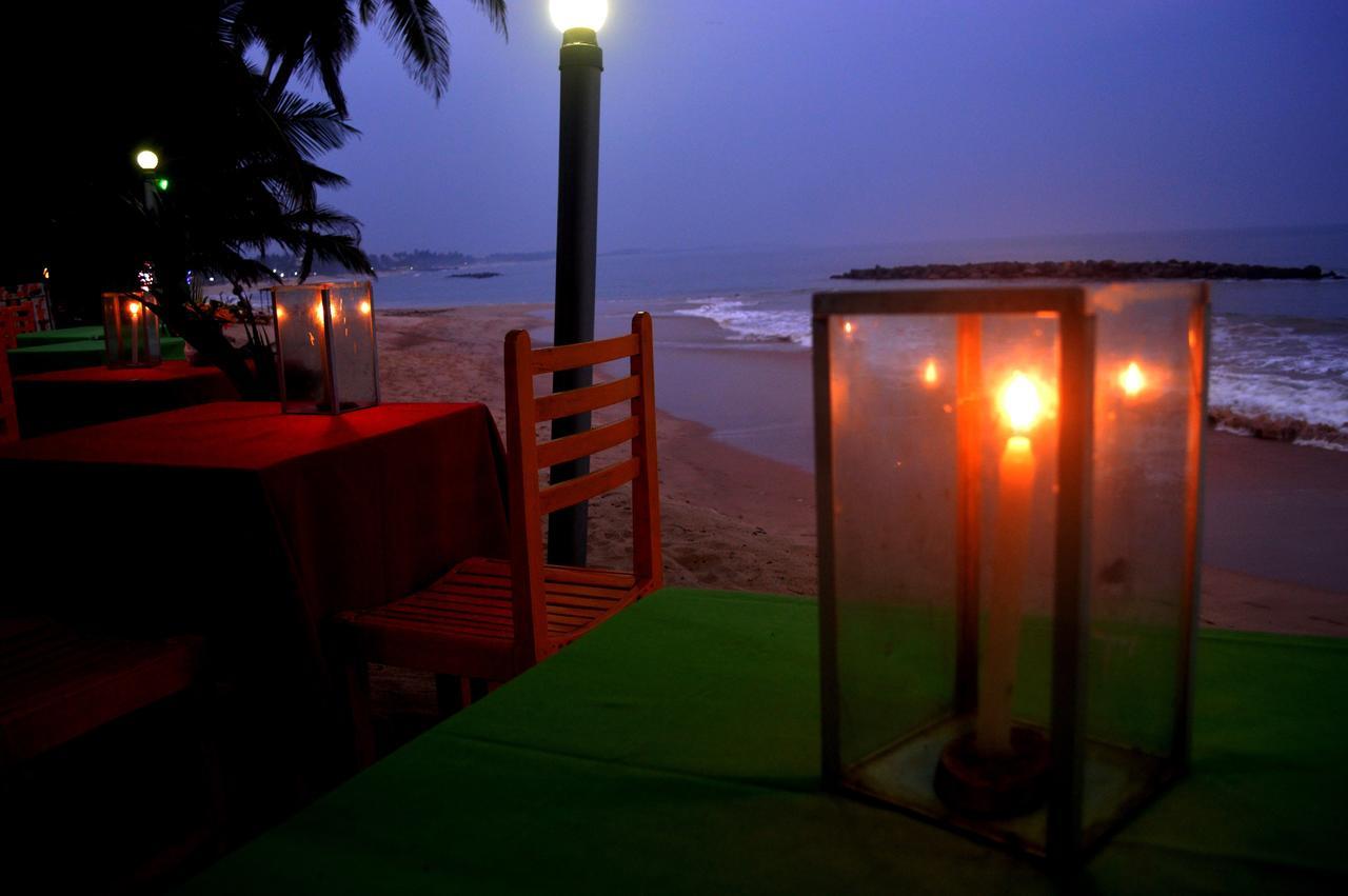 Dilena Beach Inn Тангалла Экстерьер фото